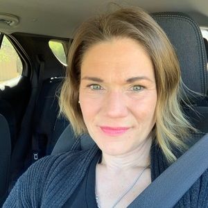 Meet your Posher, Gina